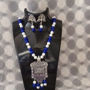 Blue white beads and oxcidsed silver pendant necklace set