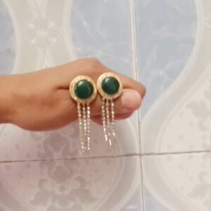 Green Kundan earring