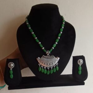 Green teblet beads and oxcidsed silver pendant necklace set