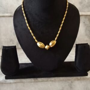 Golden beads necklace set