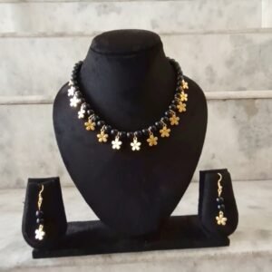 Black beads and golden charms necklace set