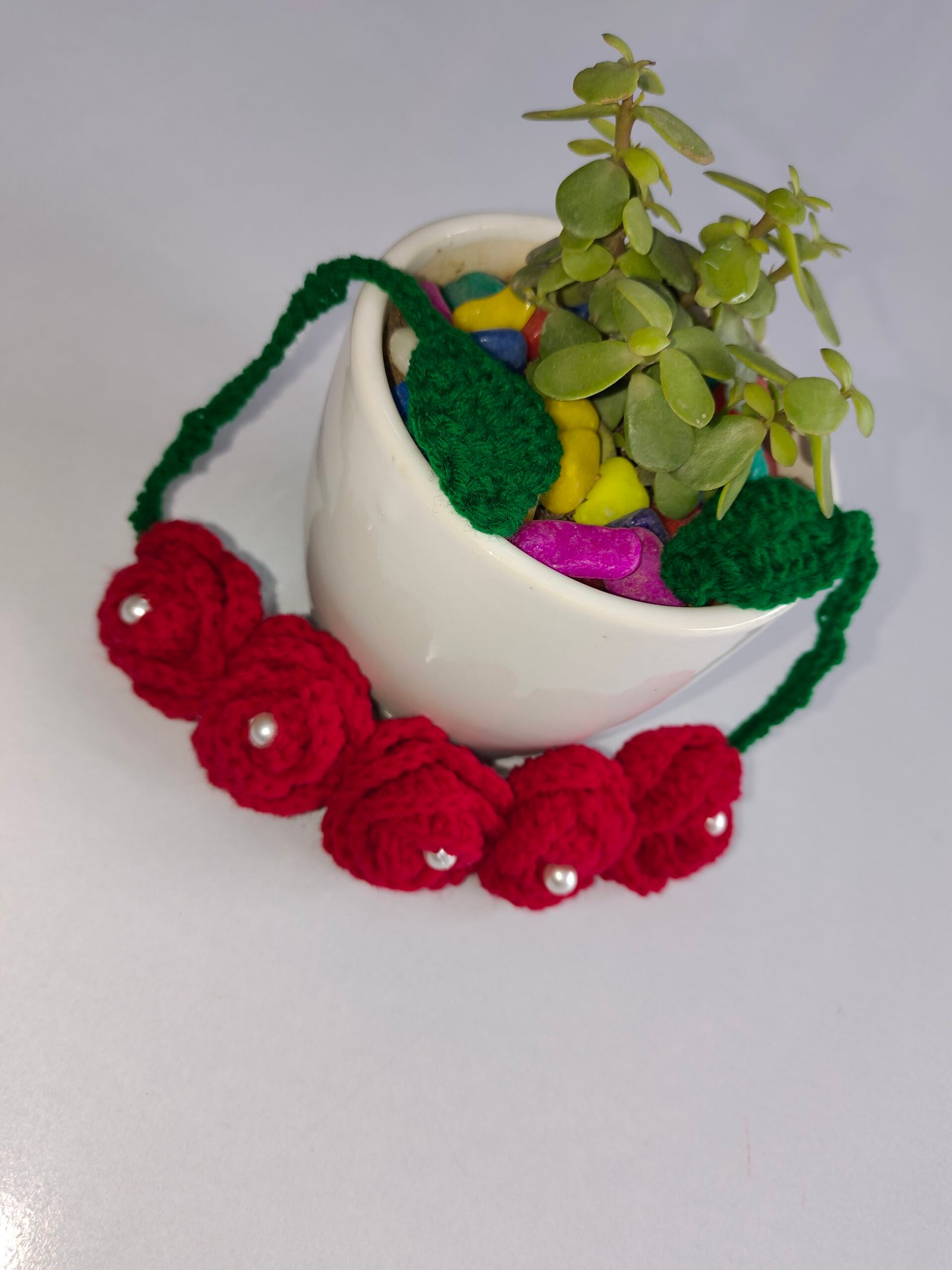 Red Rose Crochet Gajra with Pearls