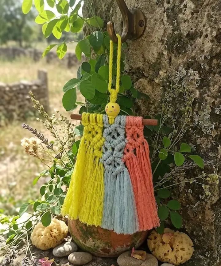Macrame mini wall hanging