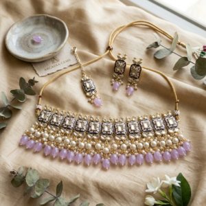 Roop kundan choker necklace set with earrings and mangtika
