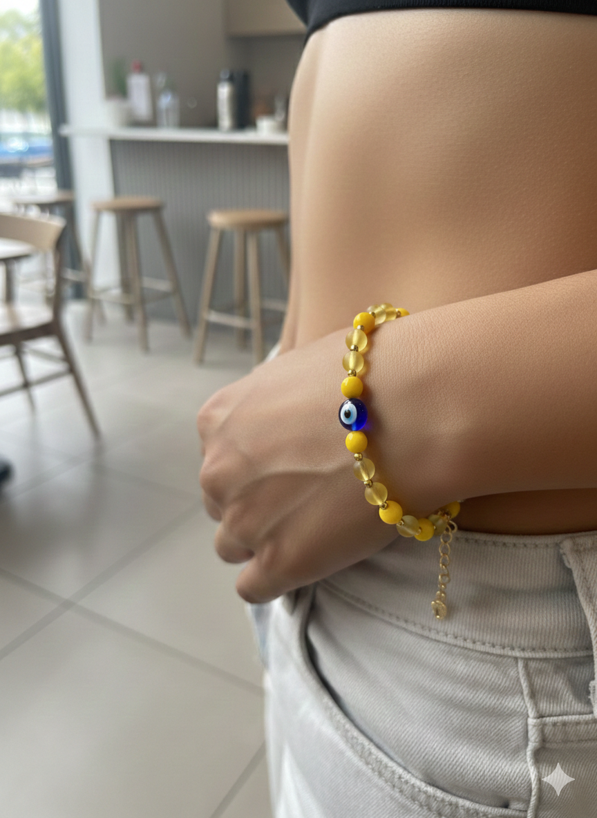 bead bracelet with eagle eye bead