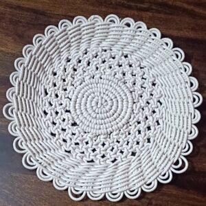 Table placement - centre piece