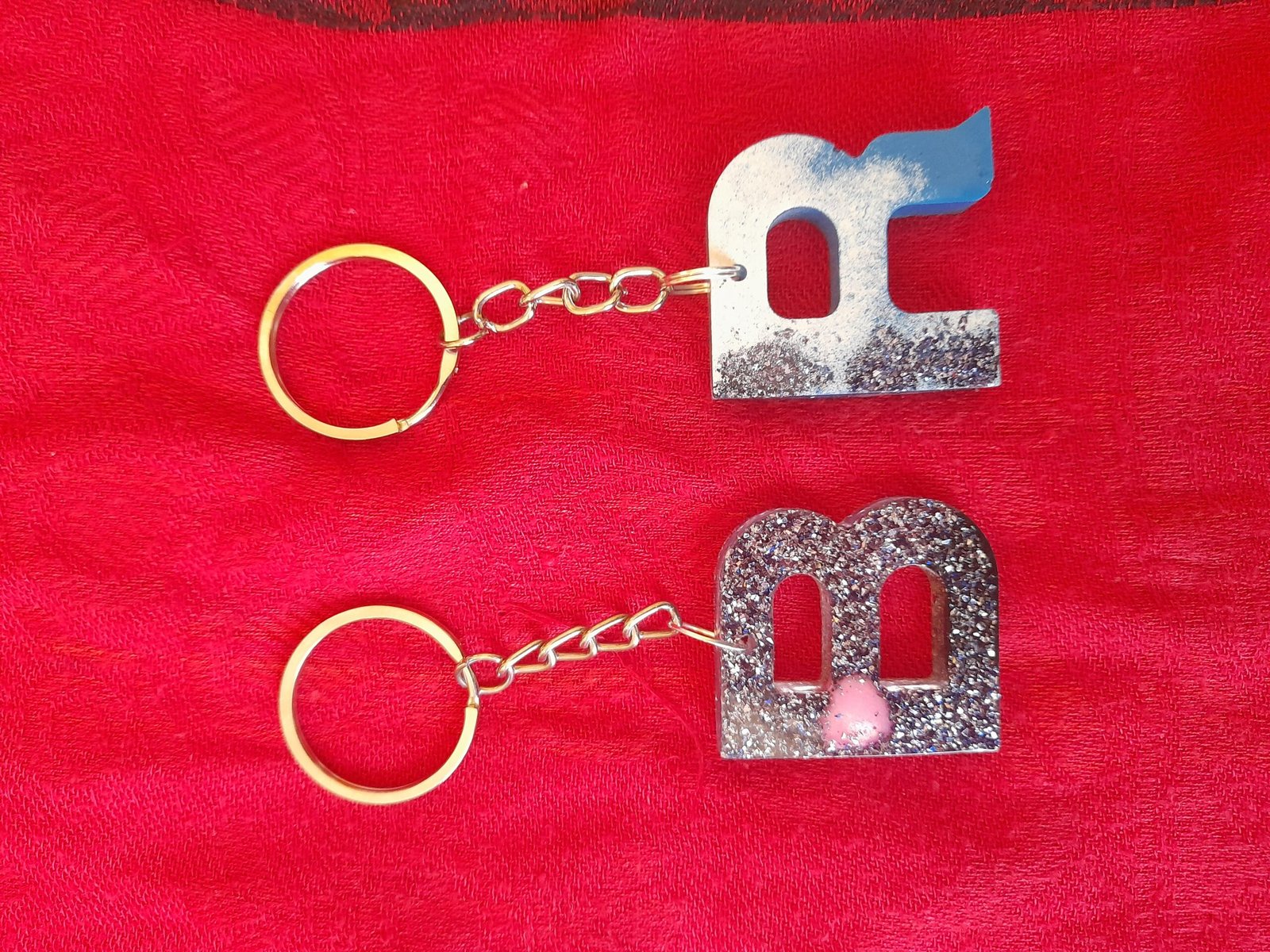 Resin handmade keychain - Image 4