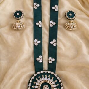 Green love - A handmade necklace to enhance your beauty