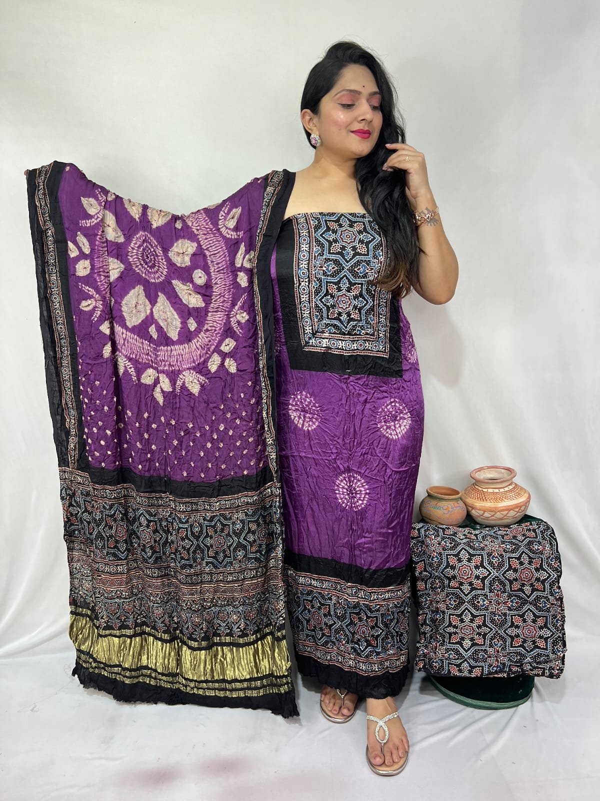 Bandhej dress material - Image 2