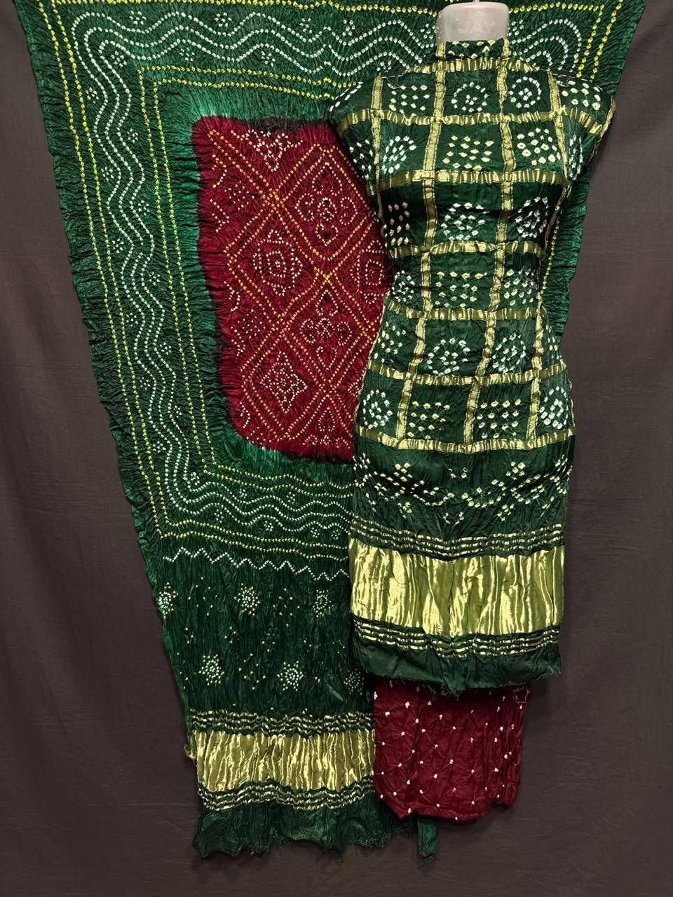 Bandhej dress material - Image 5